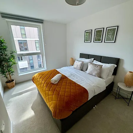 Amazing Apartment In Canary Wharf Two Bedroom